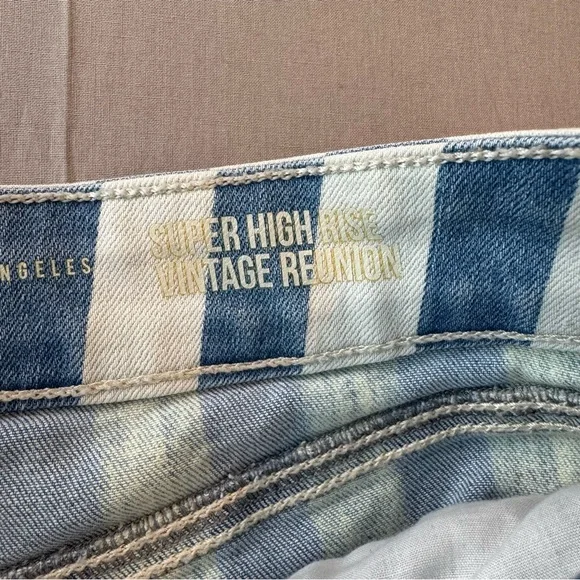 Rewash High Waist Button Fly Blue Railroad Striped Denim Jean Shorts - Picture 5 of 8